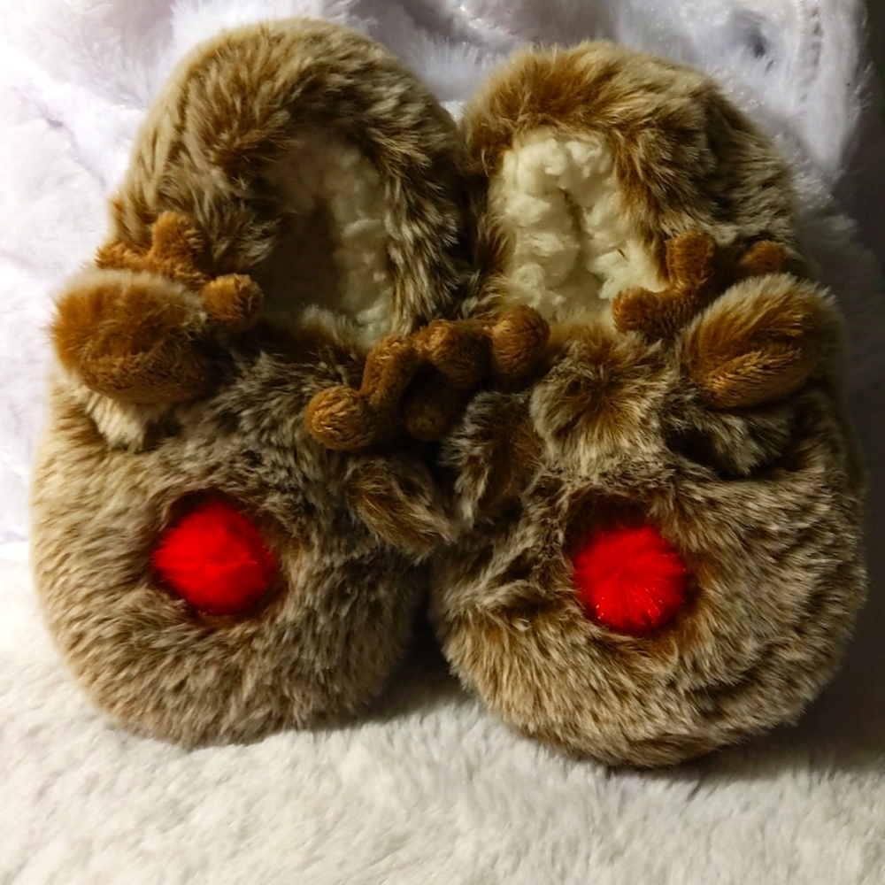 Joe Fresh| NWT Red Nosed Reindeer Plush Slippers Polyester